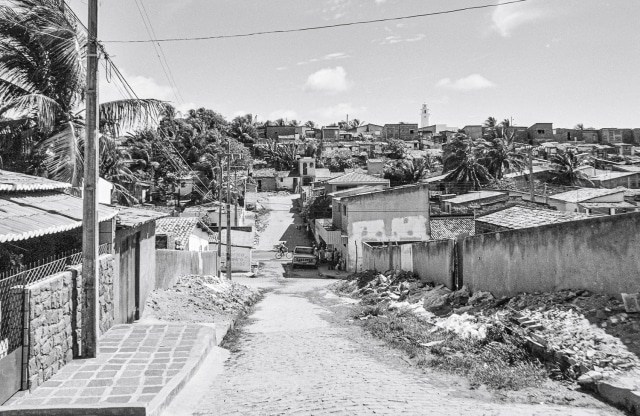 10a Travessa_a direita Casa Crescer 1997  - Foto Nicole Miescher