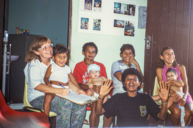 consultorio pediatrico, sala de espera 1991_Foto Raboud