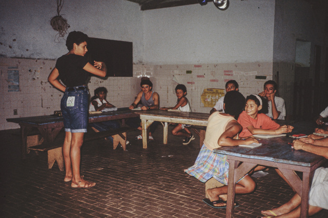 Prof. Aparecida, Esc. Novo Lar, alfabetizaçao jovens e adultos Centro Socio 1987_Foto Raboud