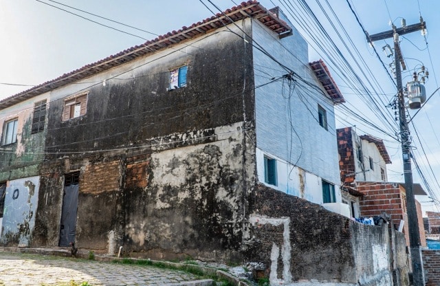 Poste de energia em Mãe Luiza 2024