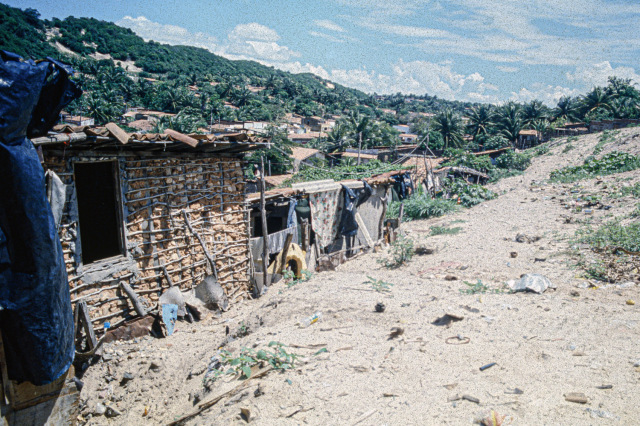 Antiga Favela do SOPAPO (Brisa do Mar),  1991_Foto Raboud