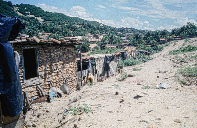 Antiga Favela do SOPAPO (Brisa do Mar),  1991_Foto Raboud