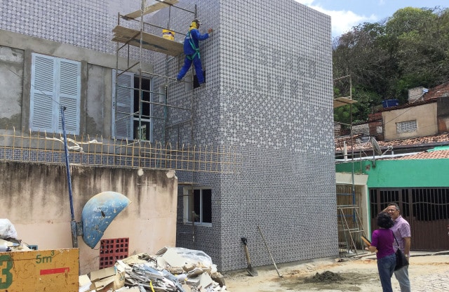 Construção da Escola de Música  - Foto Nicole Miescher