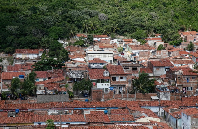 vista do Farol 2012 _Casa Crescer ao centro- Foto Nicole Miescher